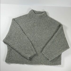 Abercrombie & Fitch Soft and Cozy Gray Cropped Mock-neck Sweater Sz L/XL